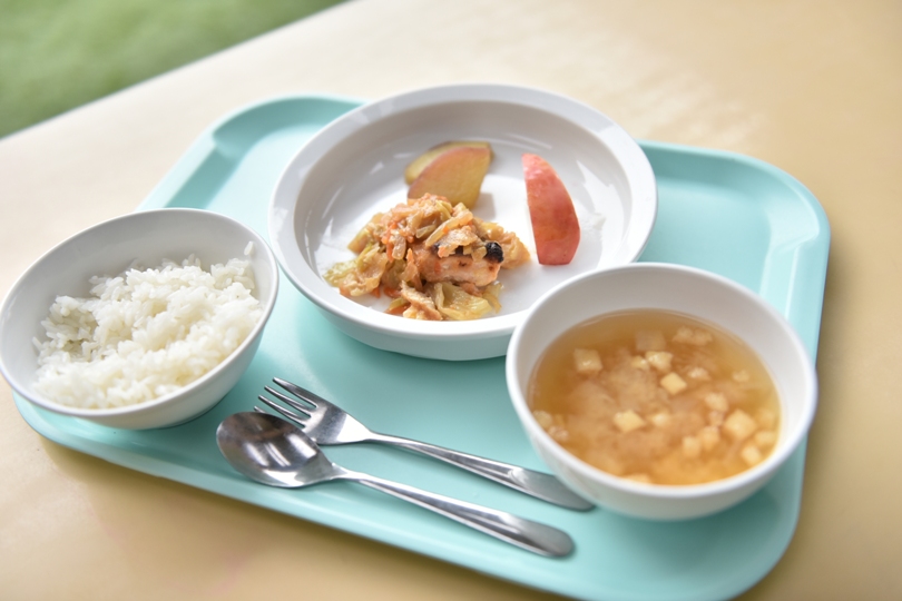 給食